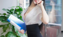 大胸美女电影